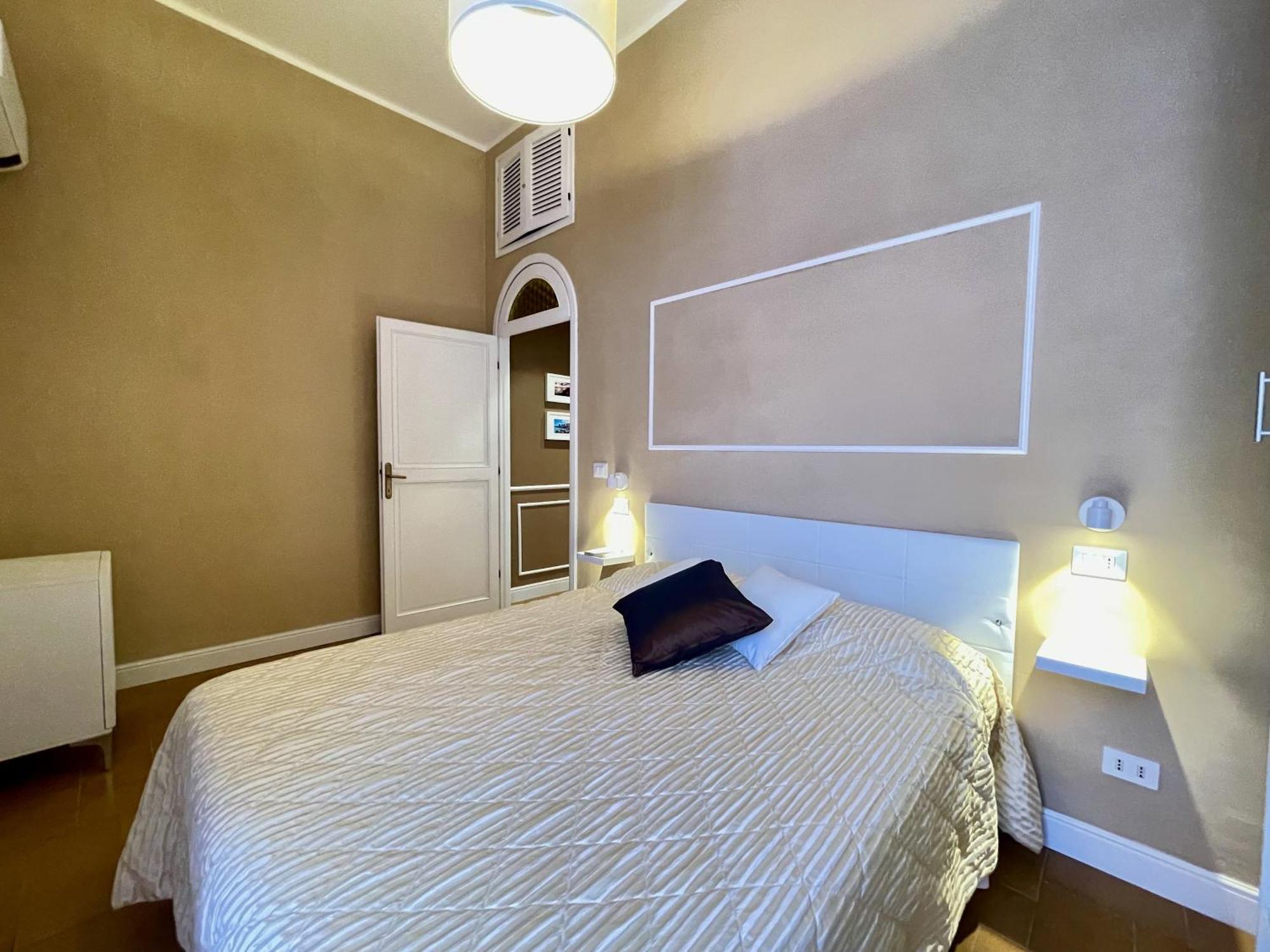 Casa Gramsci - Anzio Centro Appartement Buitenkant foto