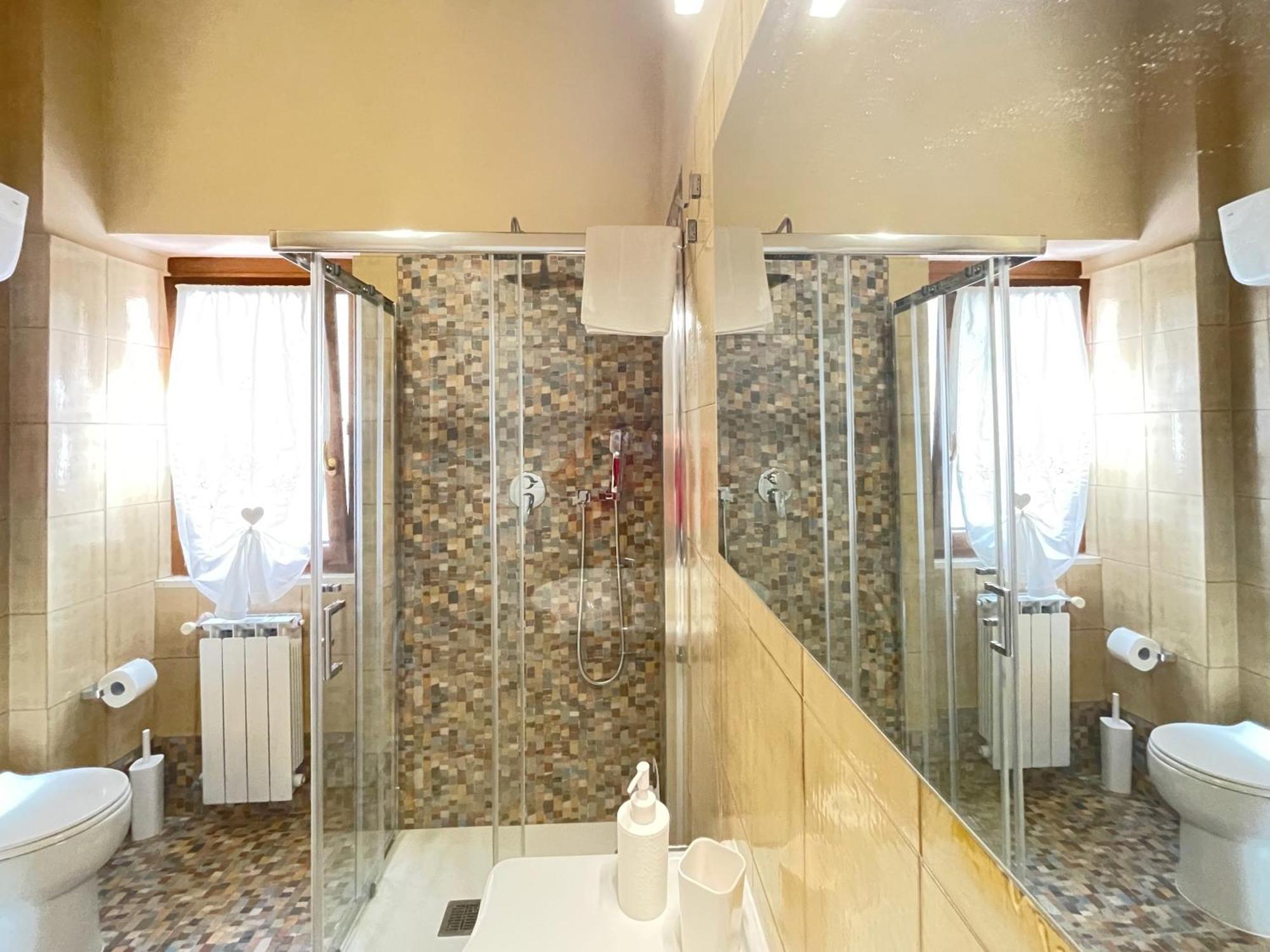 Casa Gramsci - Anzio Centro Appartement Buitenkant foto